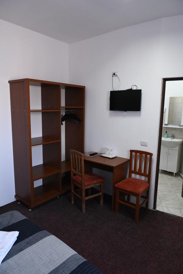 Hostel Ruxandra Fokszany Zewnętrze zdjęcie